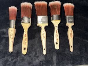 Lot of 5 Dixie Belle Premium Paint Brushes Round Flat Various Sizes Wax Indoor